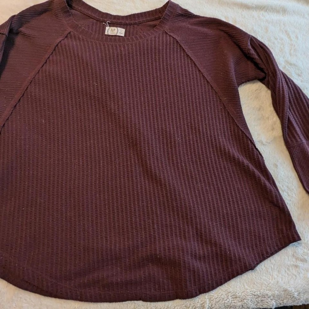 Maurices 24/7 Womens Burgundy Waffle Knit Long Sleeve Thermal Top Size L